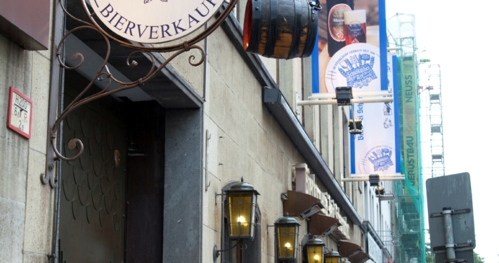 Schumacher Außenansicht Baruerei Schumacher Düsseldorf Altstadt